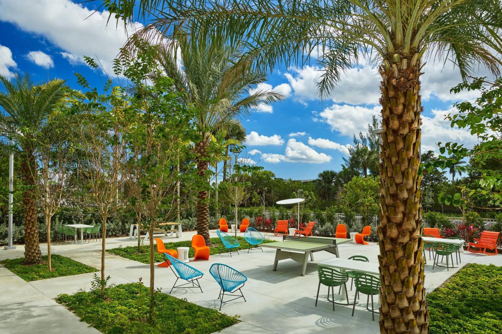 Aloft Miami Airport Hotell Miami Springs Eksteriør bilde